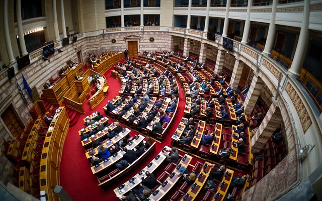 Δημοσκόπηση Opinion Poll: Μικρή πτώση για ΝΔ, ενισχύονται ΠΑΣΟΚ και Τσίπρας