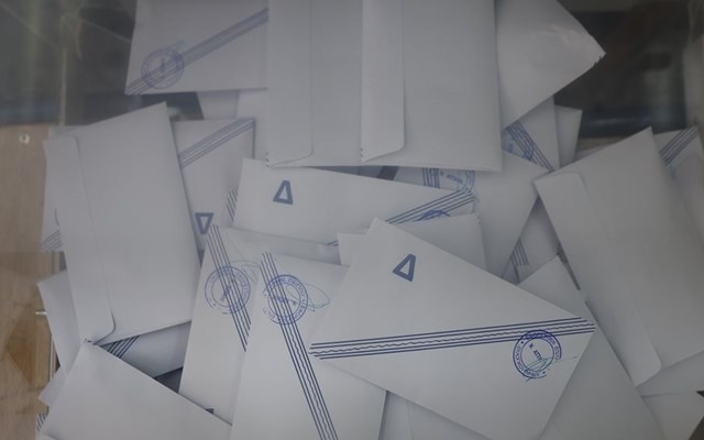 Δημοσκόπηση Pulse: Στο 29,5% στην εκτίμηση ψήφου η ΝΔ - Πόσοι θα ψήφιζαν τα "κόμματα" Μ. Καρυστιανού, Αλ. Τσίπρα, Αντ. Σαμαρά