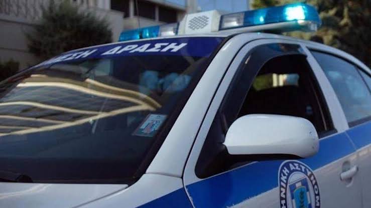 Ηράκλειο: 42χρονη βασάνιζε 55χρονη – Της έκοψε τα μαλλιά με μπαλτά, την χτυπούσε και την κρατούσε φυλακισμένη
