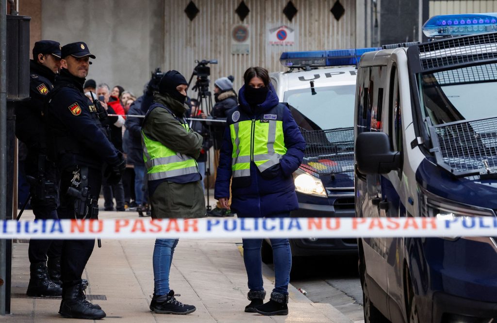 Σοκ στην Ισπανία: Άνδρας σκότωσε τους γονείς του και τραυμάτισε το επτά μηνών βρέφος του