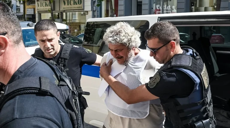 Αίγιο: «Θρίλερ» με την έκδοση του Τζέιμς Δαλαμάγκα στην Αυστραλία – Ύποπτος και για δεύτερη δολοφονία