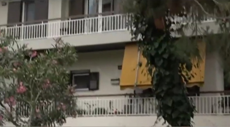 Νέο Φάληρο: Στο νοσοκομείο γυναίκα που έπεσε από τον 3ο όροφο – Οι πρώτες πληροφορίες για την πτώση