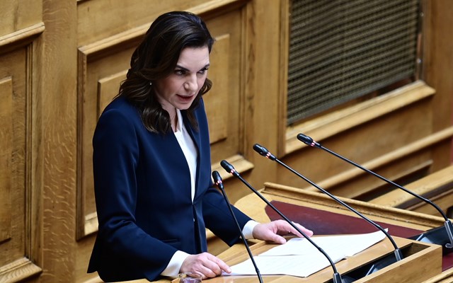 Ολ. Κεφαλογιάννη: Επαφές με τουριστικούς φορείς και εγκαίνια έκθεσης στην Σύρο