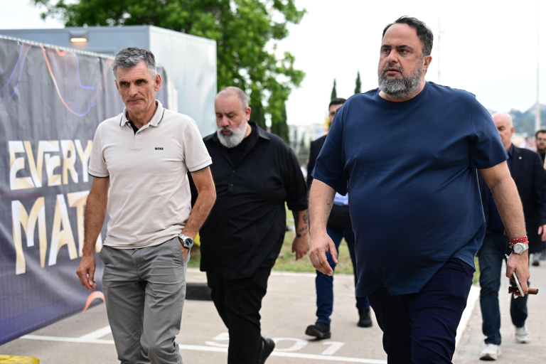 Μαρινάκης: «Να το σηκώσουμε ξανά, εδώ μέσα»