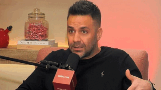 Γιώργος Γιαννιάς: Η αποκάλυψη για την παρενόχληση από δημοσιογράφο – «Όσες φορές με έπαιρνε αυνανιζόταν»