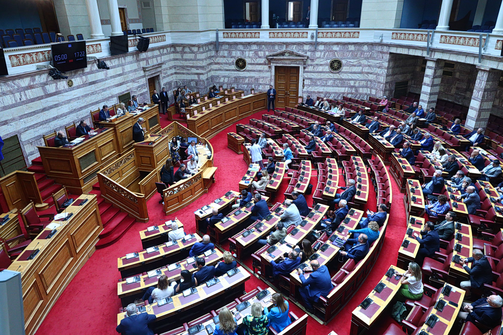 «Κοινωνικά συμβόλαια» και επιτελικό κράτος