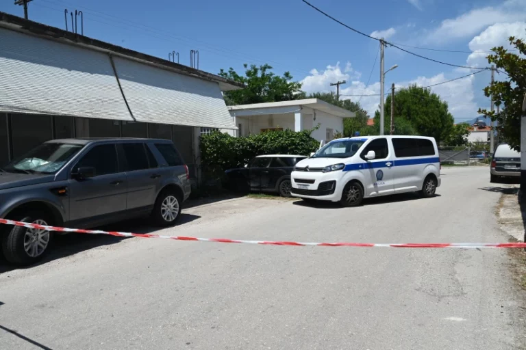 Αίγιο: Προθεσμία για να απολογηθεί την Παρασκευή πήρε ο 65χρονος για τη διπλή ανθρωποκτονία