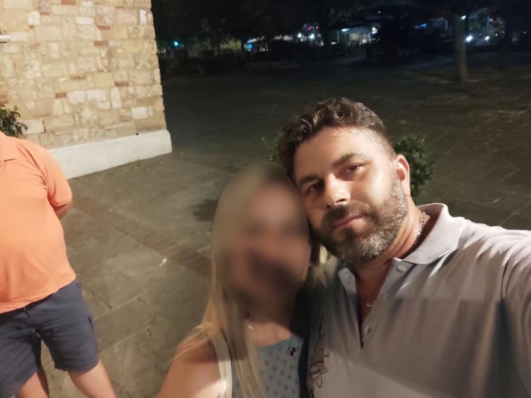 Ισόβια για τον 39χρονο που δολοφόνησε την σύζυγό του στους Αμπελόκηπους – «Ήταν προμελετημενο» είπε ο εισαγγελέας