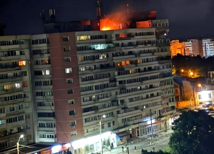 Ενημερώθηκε το ΝΑΤΟ για το πλήγμα από ρωσικό drone σε πολυκατοικία στη Ρουμανία «Σοβαρή κλιμάκωση» λέει το Βουκουρέστι