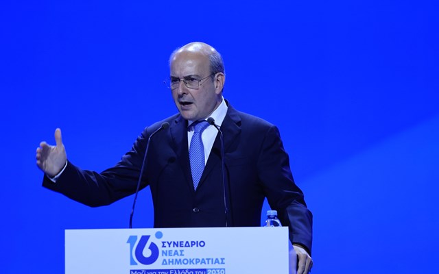 Μηνύματα ενότητας από Χατζηδάκη και Γεωργιάδη στο Συνέδριο της ΝΔ