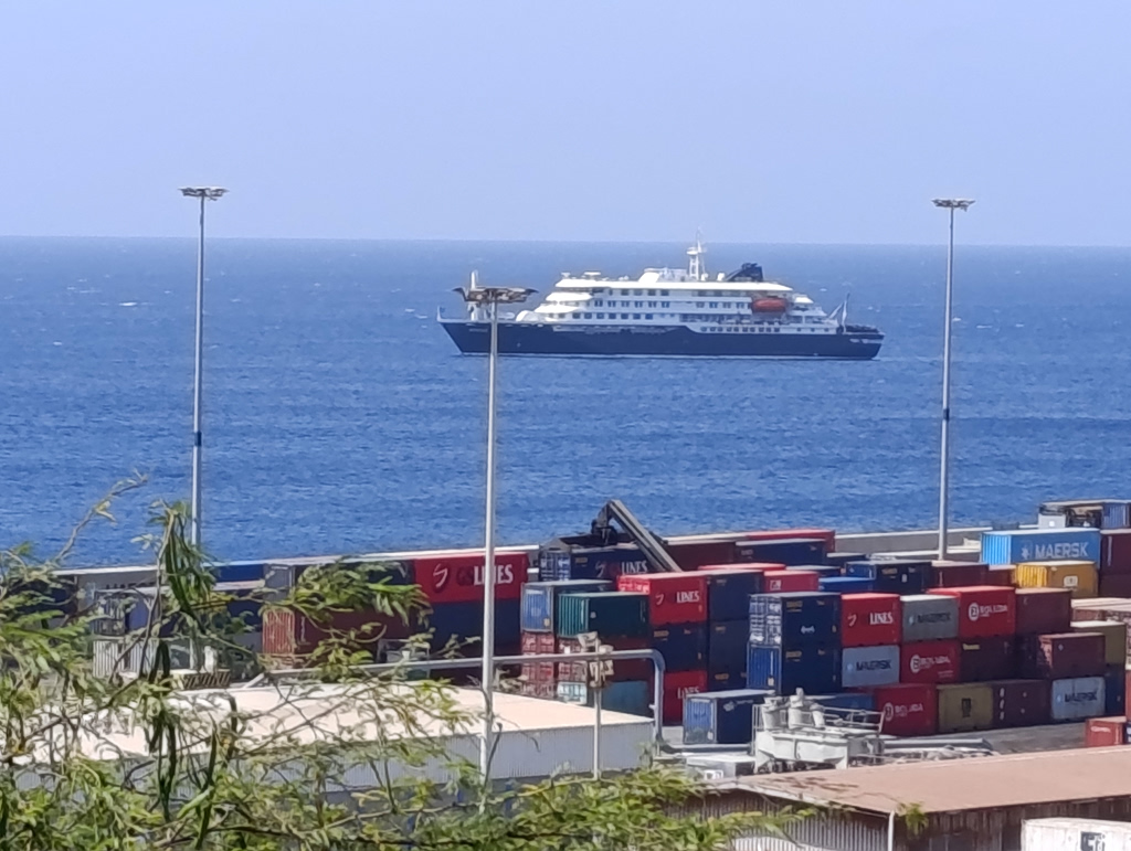 Θρίλερ στον Ατλαντικό: Eπτά τα κρούσματα χανταϊού στο κρουαζιερόπλοιο – Εξετάζεται σχέδιο εκκένωσης