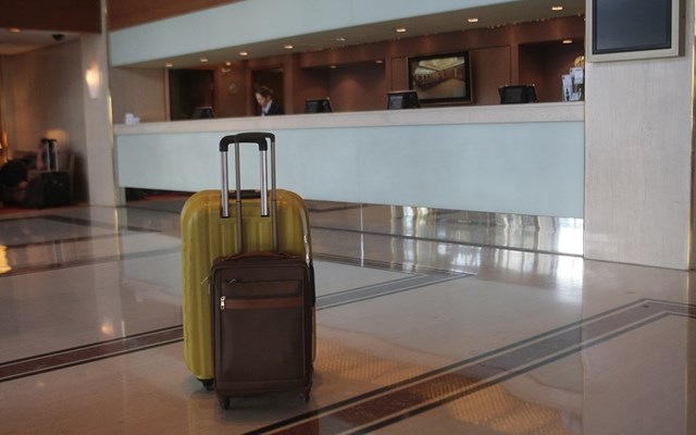 Ελαφρώς μειωμένες οι αφίξεις και διανυκτερεύσεις σε ξενοδοχειακά καταλύματα τον Μάρτιο