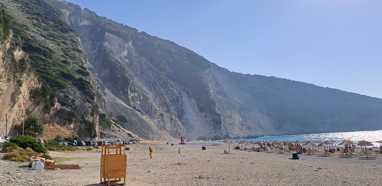 Μέτρα προστασίας για τις κατολισθήσεις στην Κεφαλονιά αποφάσισε η επιτροπή κινδύνου πολιτικής προστασίαςκ