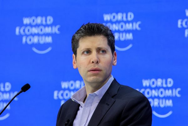ChatGPT: Φλόριντα κατά OpenAI και Άλτμαν για έκθεση των νέων σε κίνδυνο