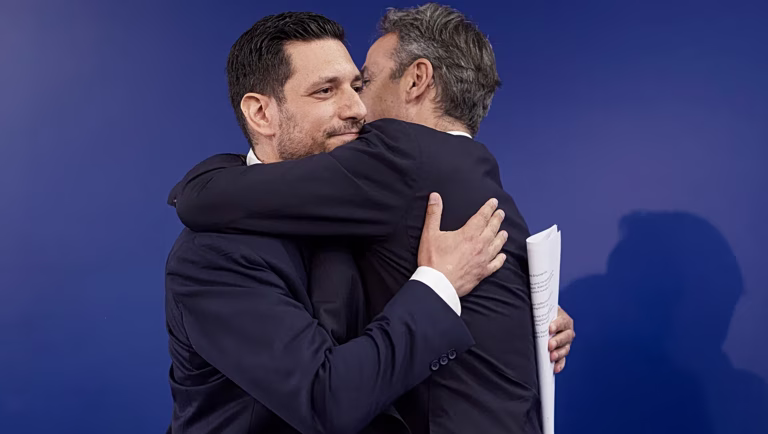 Ρώσοι φαρσέρ βγάζουν στον τάκο τον Ντόκο των αρίστων και ο Κυρανάκης τώρα πώς να πει ότι είναι ο Τσίπρας πίσω από την υβριδική απειλή
