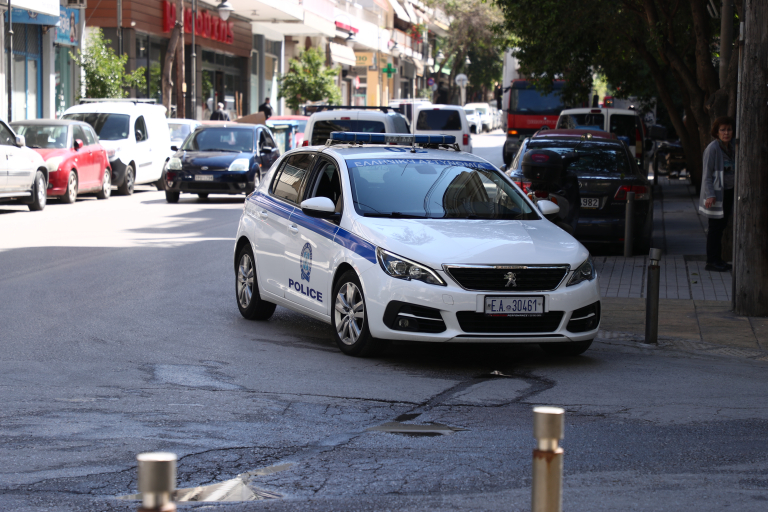 Συμπλοκή στην Αμμουδάρα: Πυροβολισμοί και τραυματισμός ενός άνδρα – Διέφυγε ο δράστης