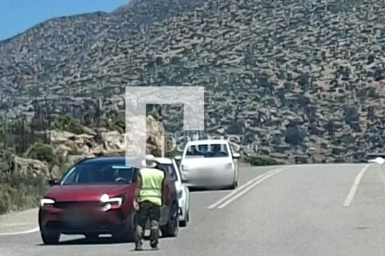 Επέστρεψαν οι «παρκαδόροι» στο Ελαφονήσι – Παράπονα από επισκέπτες