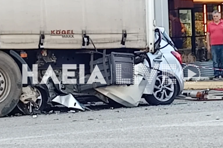 Σοκαριστικό τροχαίο με έναν νεκρό στη Ζαχάρω – Αυτοκίνητο «καρφώθηκε» σε νταλίκα