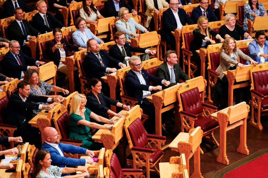 Μουντιάλ 2026: Η Βουλή της Νορβηγίας στο ρυθμό της… κοπηλασίας (vid)