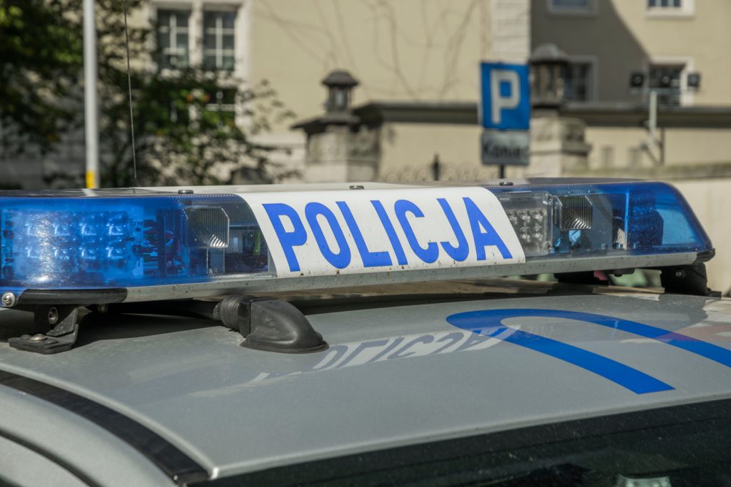 Σοκ στην Πολωνία: Μέρη από ανθρώπινα έμβρυα εντοπίστηκαν σε κήπο κατοικίας – Συνελήφθη παθολόγος
