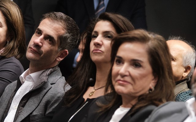 Ντόρα και Αλεξία Μπακογιάννη:  Δικαίωση για εμάς η καταδίκη του Στέφανου Χίου για δυσφήμιση και προσβολή μνήμης νεκρού