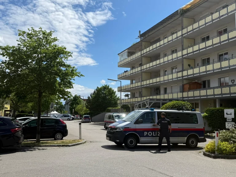 Αυστρία: Πυροβολισμοί έξω από εστιατόριο – Σκότωσε σύζυγο και κόρη και αυτοκτόνησε