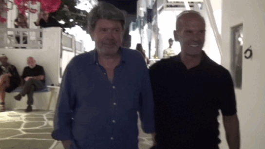 Γιάννης Λάτσιος & Πέτρος Κωστόπουλος μαζί στη Μύκονο – Η βραδινή τους έξοδος στα Ματογιάννια