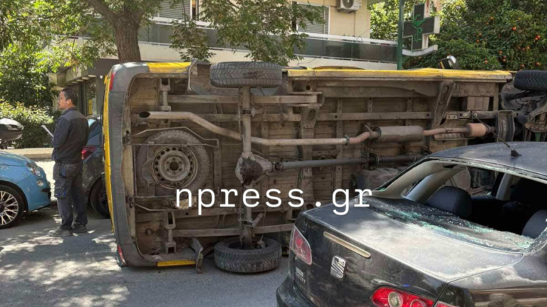 Παλαιό Φάληρο: Σχολικό λεωφορείο τούμπαρε μετά από σύγκρουση με ΙΧ