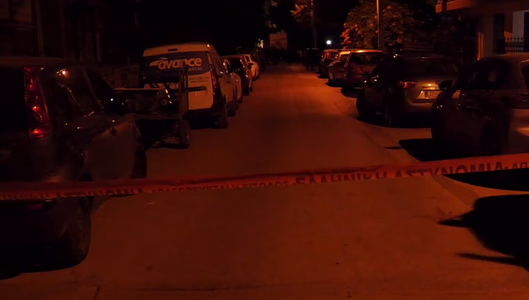Πώς έγινε η δολοφονία του 17χρονου στην Καλλιθέα – Έρευνες στα σπίτια των συλληφθέντων