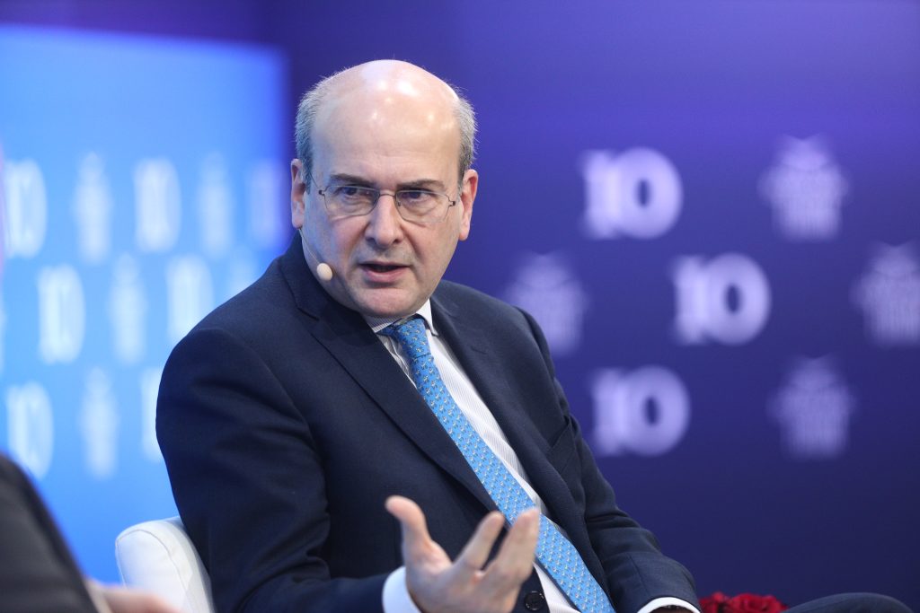 Χατζηδάκης: Μείωση ανεργίας στο 6%, αύξηση μισθών και ισχυρή οικονομία το σχέδιο της ΝΔ για το 2030