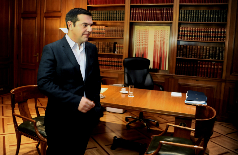 Η μυθολογία περί «συναλλαγής» με τους Ευρωπαίους για τη Συμφωνία των Πρεσπών έχει όντως ως αφετηρία το βιβλίο των Βαρβιτσιώτη – Δενδρινού