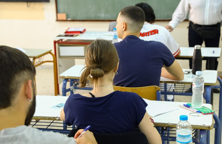 Πανελλαδικές 2026: Πρεμιέρα με το μάθημα της Νεοελληνικής Γλώσσας και Λογοτεχνίας