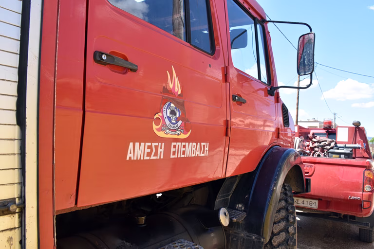 Μυτιλήνη: Φωτιά στα κρατητήρια της Αστυνομικής Διεύθυνσης Λέσβου, όπου βρίσκονταν 15 κρατούμενοι