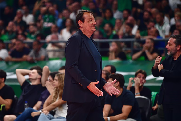Αταμάν: «Δώσαμε μια μεγάλη μάχη, συγχαρητήρια στους παίκτες μου»