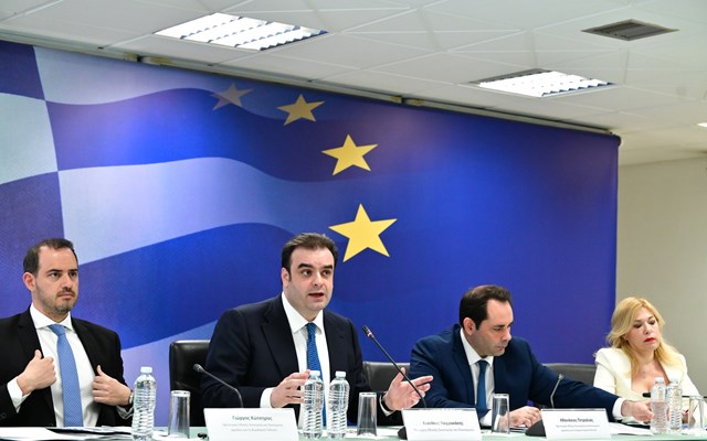 Κομισιόν: Η Ελλάδα διαθέτει 1,3 δισ. ευρώ για την μείωση του κόστους ενέργειας σε νοικοκυριά και επιχειρήσεις
