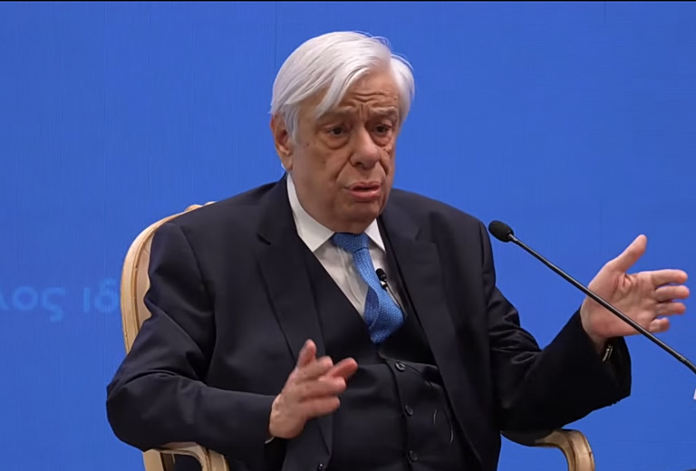 Βόμβες Προκόπη Παυλόπουλου κατά Μητσοτάκη: Καταγγέλλει «εργαλειοποίηση» του Συντάγματος