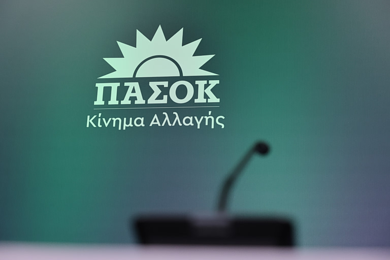 Οι Γραμματείς του ΠΑΣΟΚ – Η «επιστροφή» της παλιάς φρουράς, οι εντός και οι εκτός