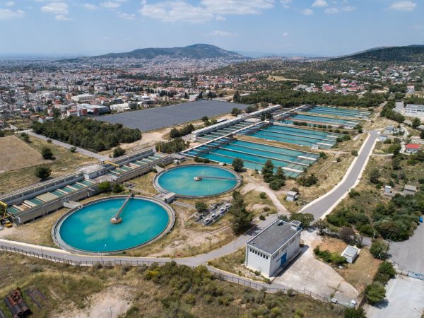Νέο μοντέλο για το νερό: ΕΥΔΑΠ και ΕΥΑΘ αναλαμβάνουν 68 παρόχους – Σε διαβούλευση το νομοσχέδιο