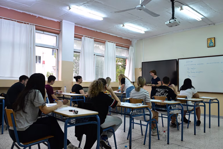 ΠΑΣΟΚ: Μονόδρομος η παραίτηση της υπουργού Παιδείας μετά την παραβίαση του αδιάβλητου στις Πανελλαδικές