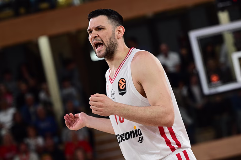 Ολες οι λεπτομέρειες για το νέο κλειστό διετές συμβόλαιο του Παπανικολάου στον Ολυμπιακό