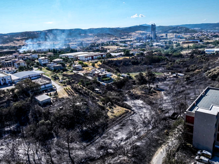 Ωραιόκαστρο: Κατέληξε η γυναίκα που είχε πάθει ανακοπή – Στους τρεις οι νεκροί από την καταστροφική πυρκαγιά
